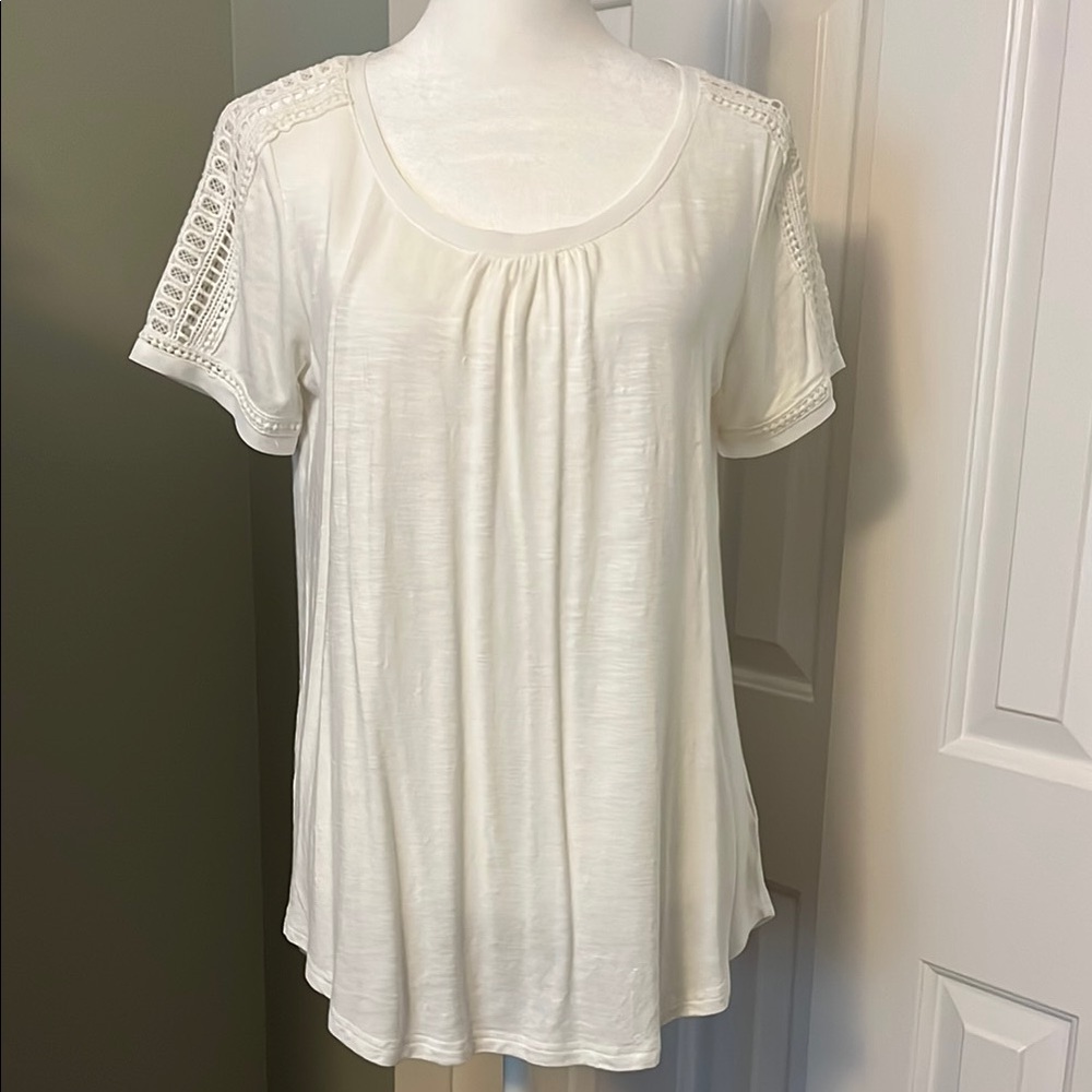 Anthropologie Meadow Rue Pleated Crew Neck Tshirt